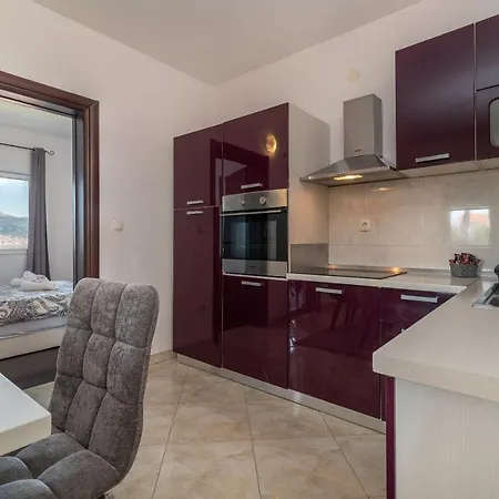 Nostra Apartment