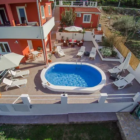Nostra Apartment *