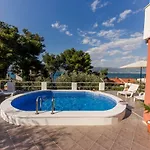 Διαμέρισμα Nostra Τρογκίρ