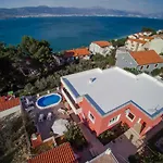 Nostra Διαμέρισμα *