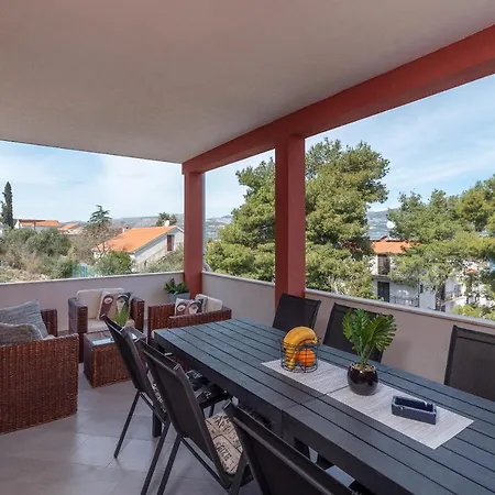 Nostra Apartment *